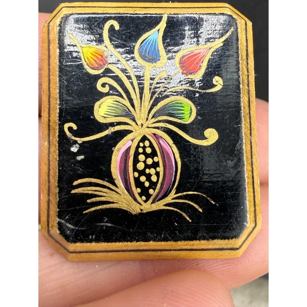 Vintage Painted Wood Brooch  Lacquer Folk Flowers Whimsical‎